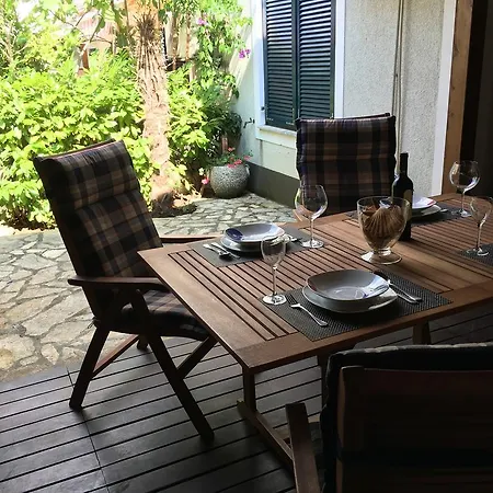 Garden * Malinska